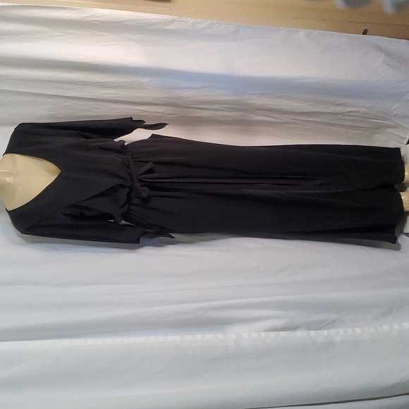 Free People Jumpsuit Black Cold Shoulder Belt V-Neck Wide Leg Size M - Picture 1 of 12